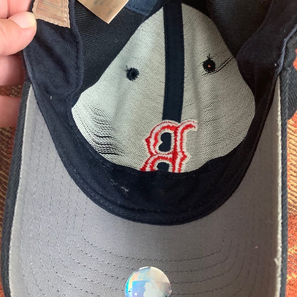 Red Sox hat - Picture 4 of 5